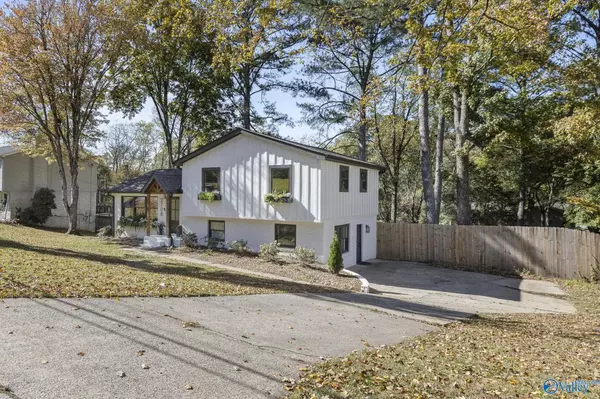 Huntsville, AL 35801,2708 Briarwood Drive SE