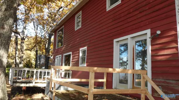 Fort Payne, AL 35967,2612 Aberdeen Lane NE