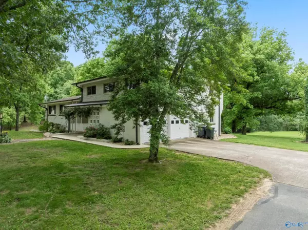 Somerville, AL 35670,1467 Apple Grove Road