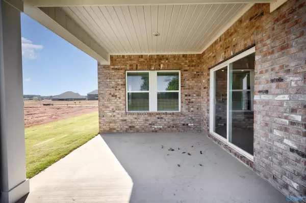 Toney, AL 35773,115 Gypsy Way