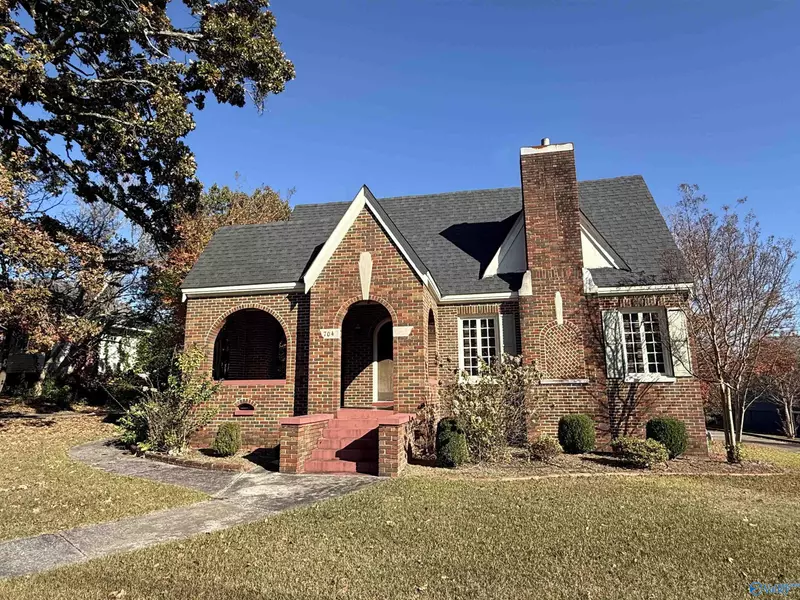 704 S 4th Street, Gadsden, AL 35901