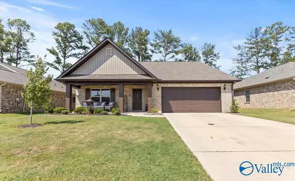 111 Waltrip Drive, Owens Cross Roads, AL 35793