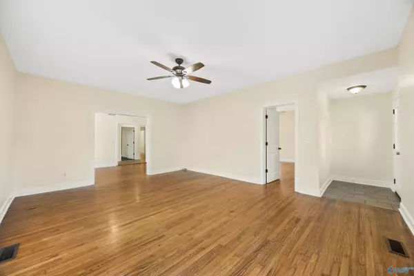 Scottsboro, AL 35768,211 S Kyle Street