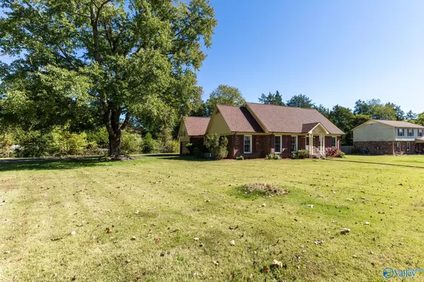 Huntsville, AL 35810,6422 Creighton Avenue NW