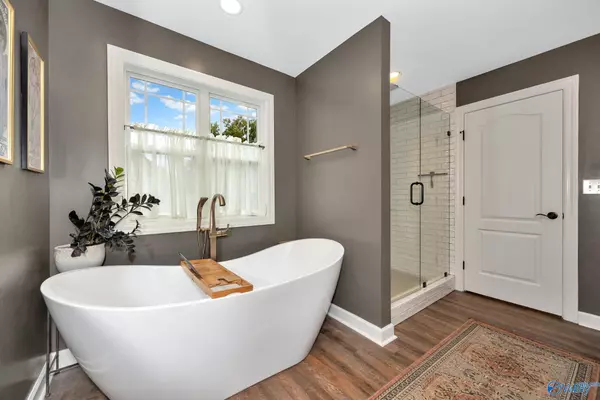 Huntsville, AL 35805,2715 7th Avenue SW