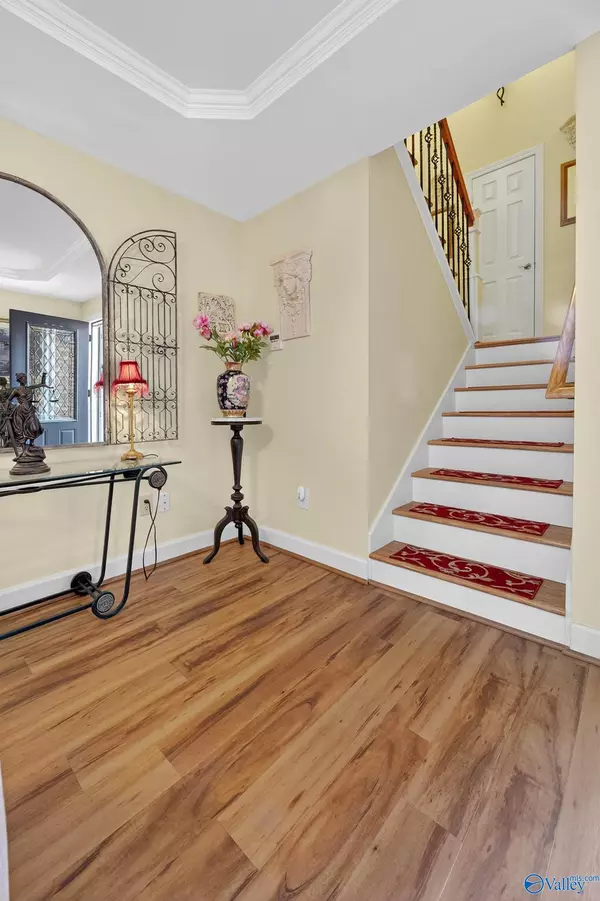 Trussville, AL 35173,104 Charleston Way