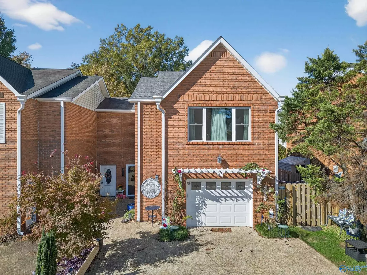 Trussville, AL 35173,104 Charleston Way