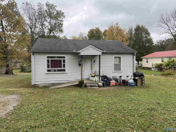 409 NE College Street NE, Hartselle, AL 35640