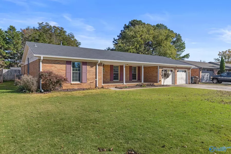 2006 Jefferson Avenue SW, Decatur, AL 35603