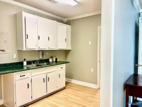 Sheffield, AL 35660,1001 S Jackson Highway S