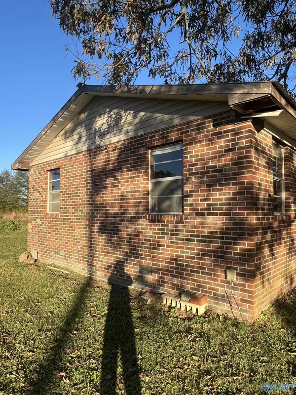 Boaz, AL 35957,3811 County Road 25