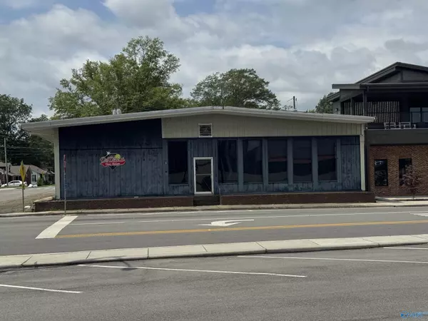 182 S Broad Street, Boaz, AL 35957