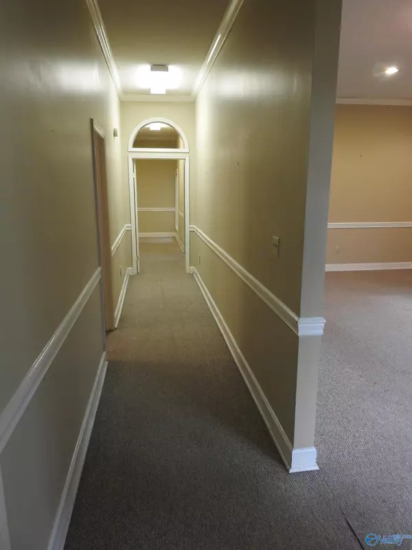 Huntsville, AL 35801,929 Merchants Walk