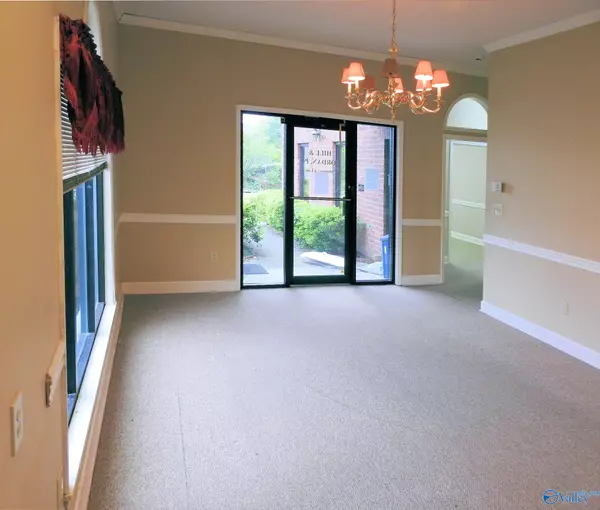 Huntsville, AL 35801,929 Merchants Walk