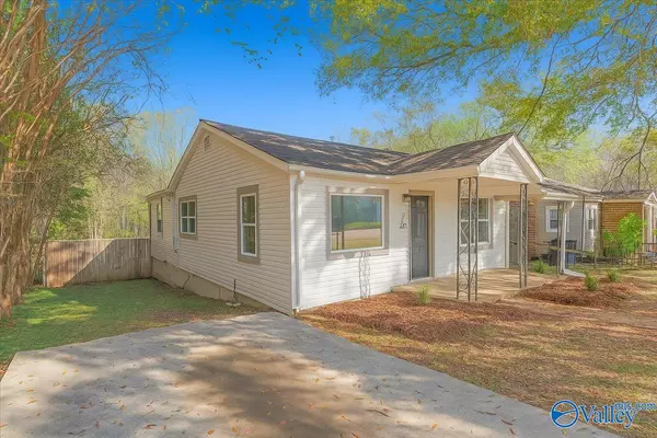 Florence, AL 35630,625 Marion Avenue