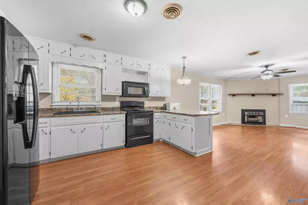 Decatur, AL 35601,1402 11th Avenue SE