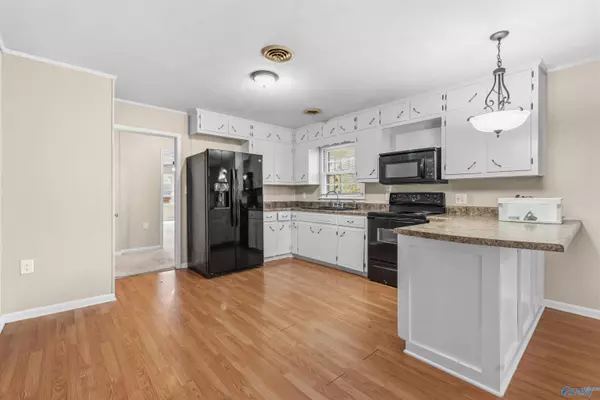 Decatur, AL 35601,1402 11th Avenue SE