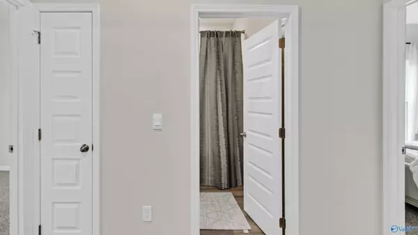 Owens Cross Roads, AL 35763,9945 Sequoyah Cove Drive SE