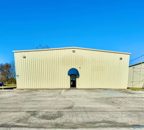 Decatur, AL 35603,3074 Finley Island Road