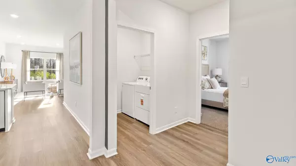 Owens Cross Roads, AL 35763,9943 Sequoyah Cove Drive SE