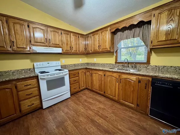 Hartselle, AL 35640,64 N Robinson Road