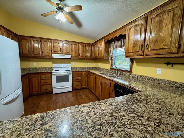 Hartselle, AL 35640,64 N Robinson Road