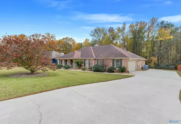 283 Knox Creek Trail NW, Madison, AL 35757