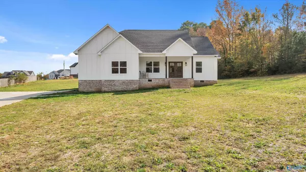 6 Keystone Trail, Grant, AL 35747