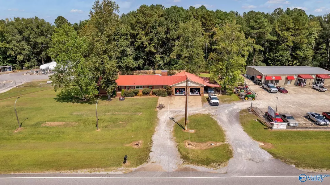 9623 Highway 431 N, Owens Cross Roads, AL 35763