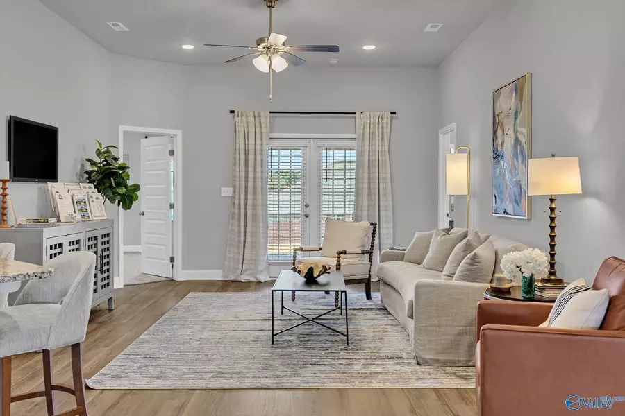 207 Rim Rock Circle, Huntsville, AL 35810