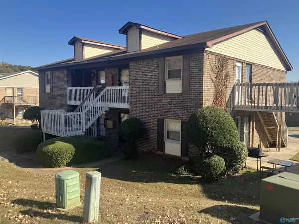 1502 Ascent Trail NW, Huntsville, AL 35816