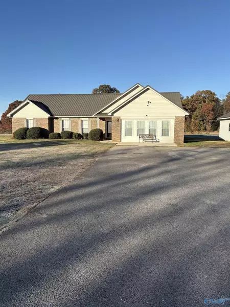 1494 Carter Grove Road, Hazel Green, AL 35750