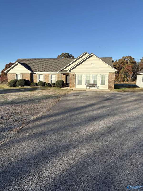 1494 Carter Grove Road, Hazel Green, AL 35750