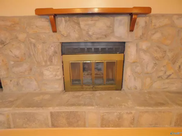 Gurley, AL 35748,498 Berry Hollow Road