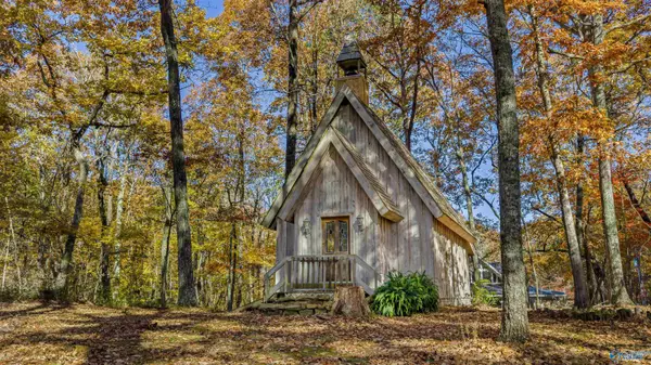 614 County Road 948, Mentone, AL 35984