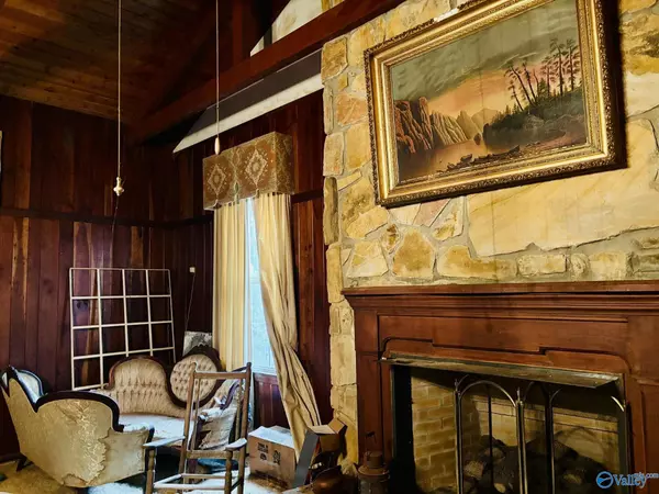 Falkville, AL 35622,319 Hwy 55 E