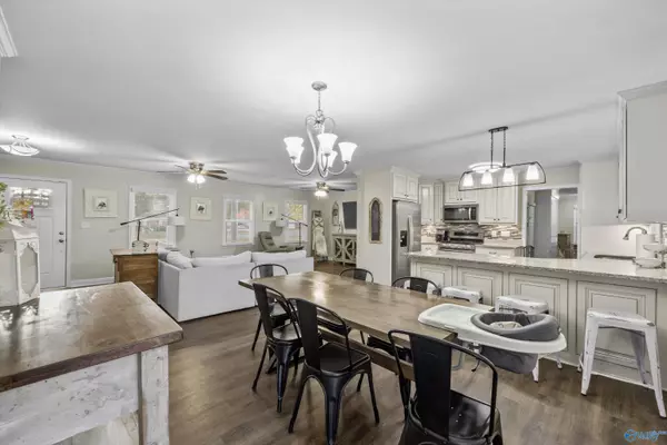 Athens, AL 35611,15168 Kings Drive