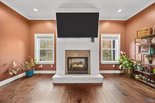 Huntsville, AL 35806,118 Creekmound Drive