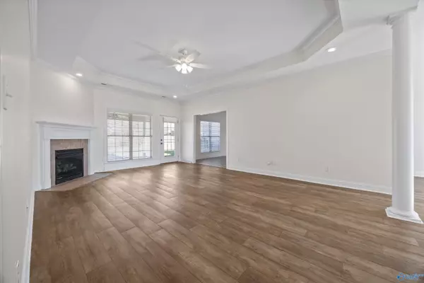 Athens, AL 35613,27035 Newberry Lane