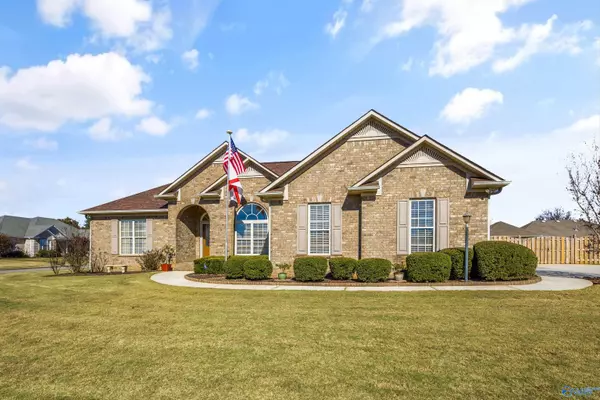 Athens, AL 35613,27035 Newberry Lane