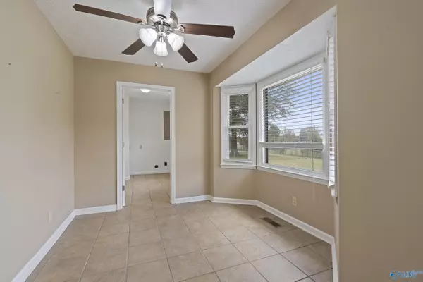 Athens, AL 35611,15153 New Cut Road