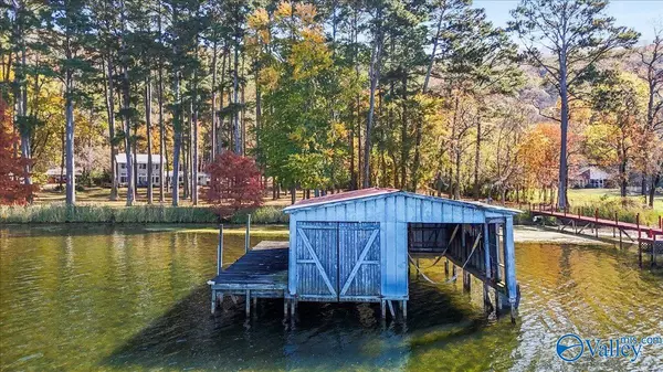 Scottsboro, AL 35769,425 County Road 24