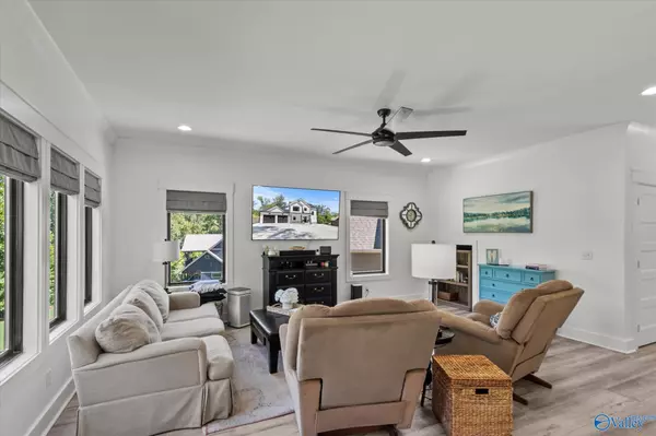 Grant, AL 35747,286 Mitchell Hollow Road