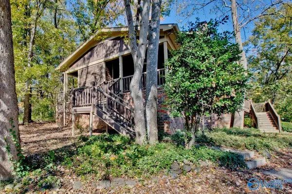 Huntsville, AL 35802,3018 Live Oak Lane