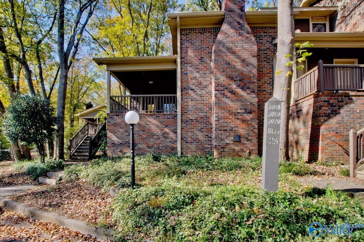 Huntsville, AL 35802,3018 Live Oak Lane