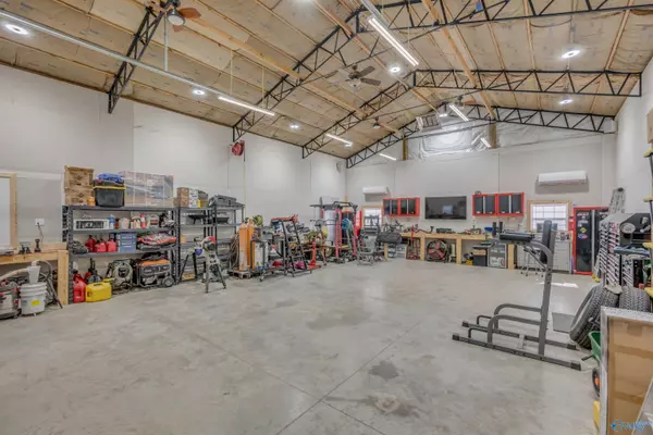 Athens, AL 35614,7417 Barker Road