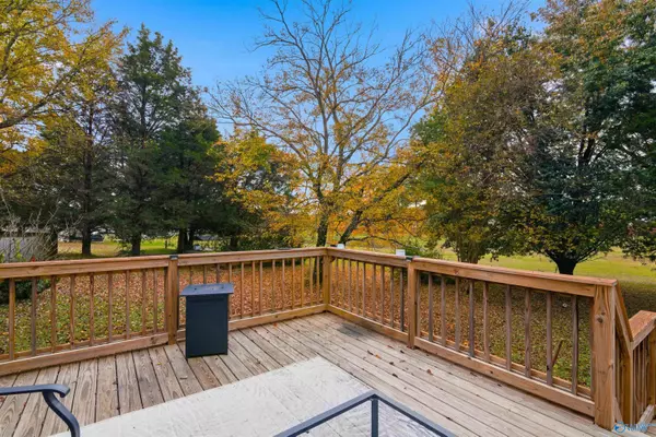 Priceville, AL 35603,1539 Highway 67 S