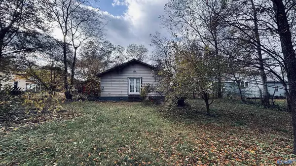 Athens, AL 35611,806 N Beaty Street