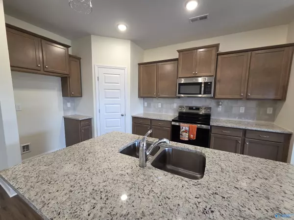 Athens, AL 35611,14141 Harvest Ridge Lane