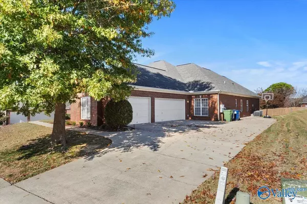 Huntsville, AL 35803,2212 Towne Park Drive SW